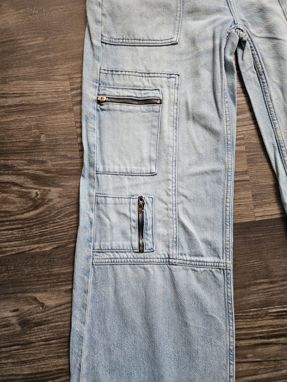 Arizona Light Blue Women's Cargo Jeans - Picture 2 of 8